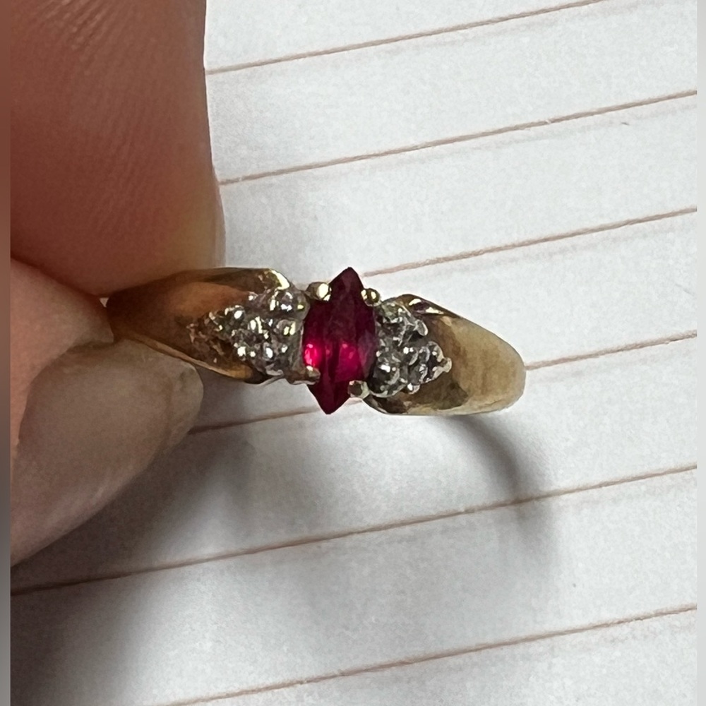 10k yellow gold size 7.5 ruby marquise ring